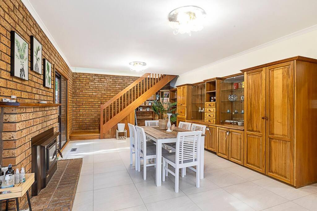 Magnificent House With Stunning View Villa Eltham