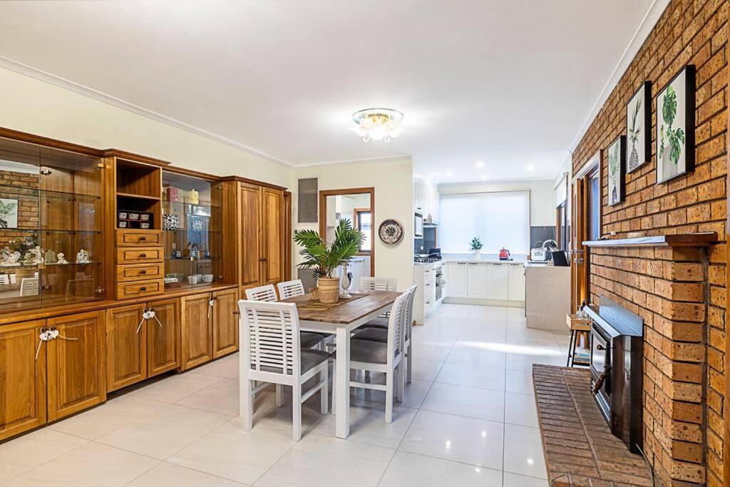 Villa Magnificent House With Stunning View